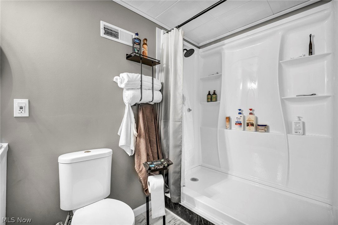 3862 Wallingford Road South Euclid OH 44121