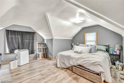 3862 Wallingford Road South Euclid OH 44121