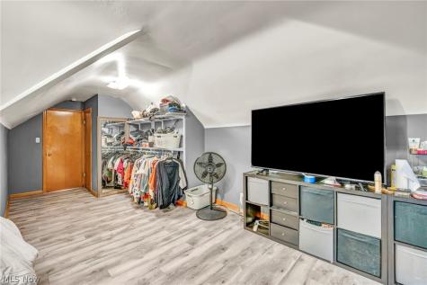 3862 Wallingford Road South Euclid OH 44121