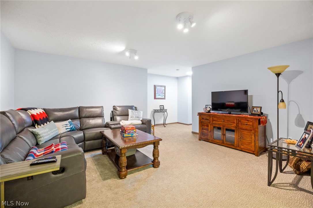 33321 Popham Lane Solon OH 44139