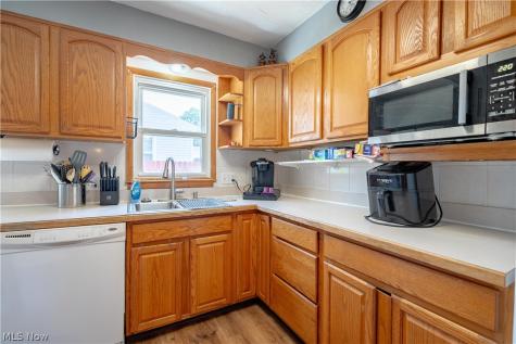 125 Clinton Avenue Akron OH 44301