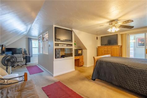 125 Clinton Avenue Akron OH 44301