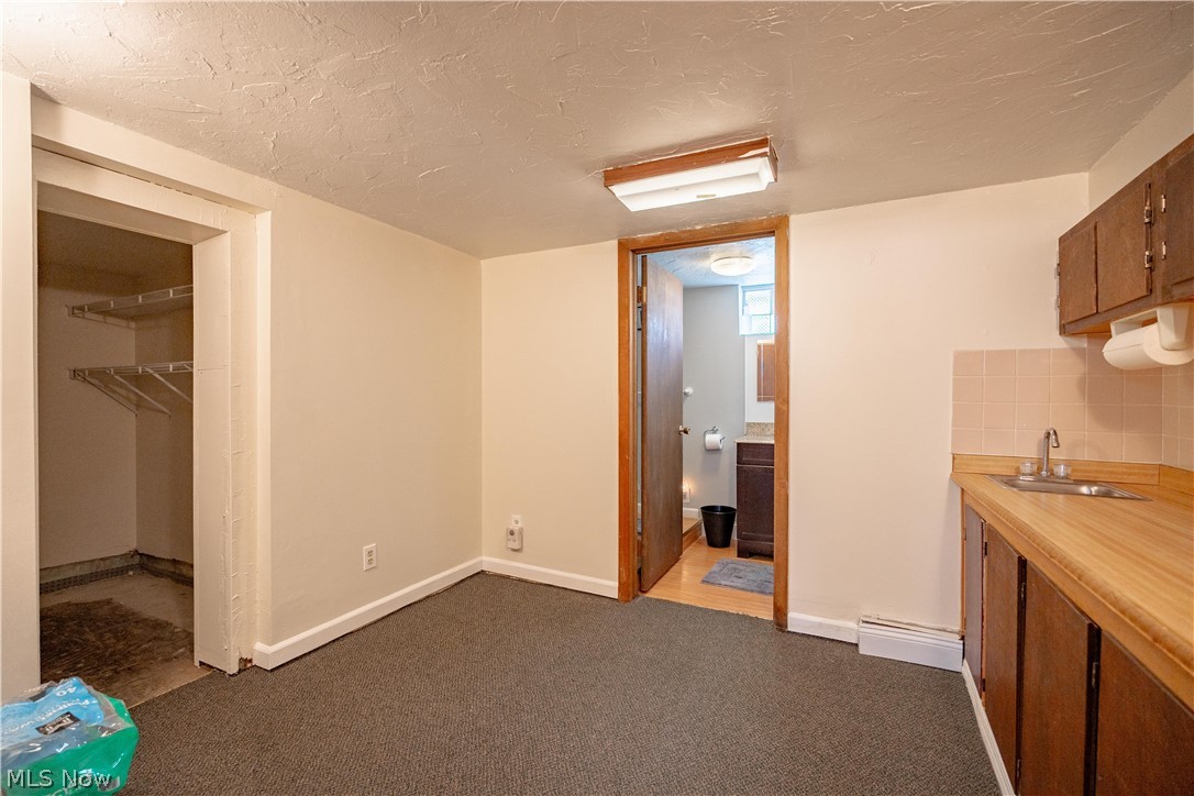 125 Clinton Avenue Akron OH 44301
