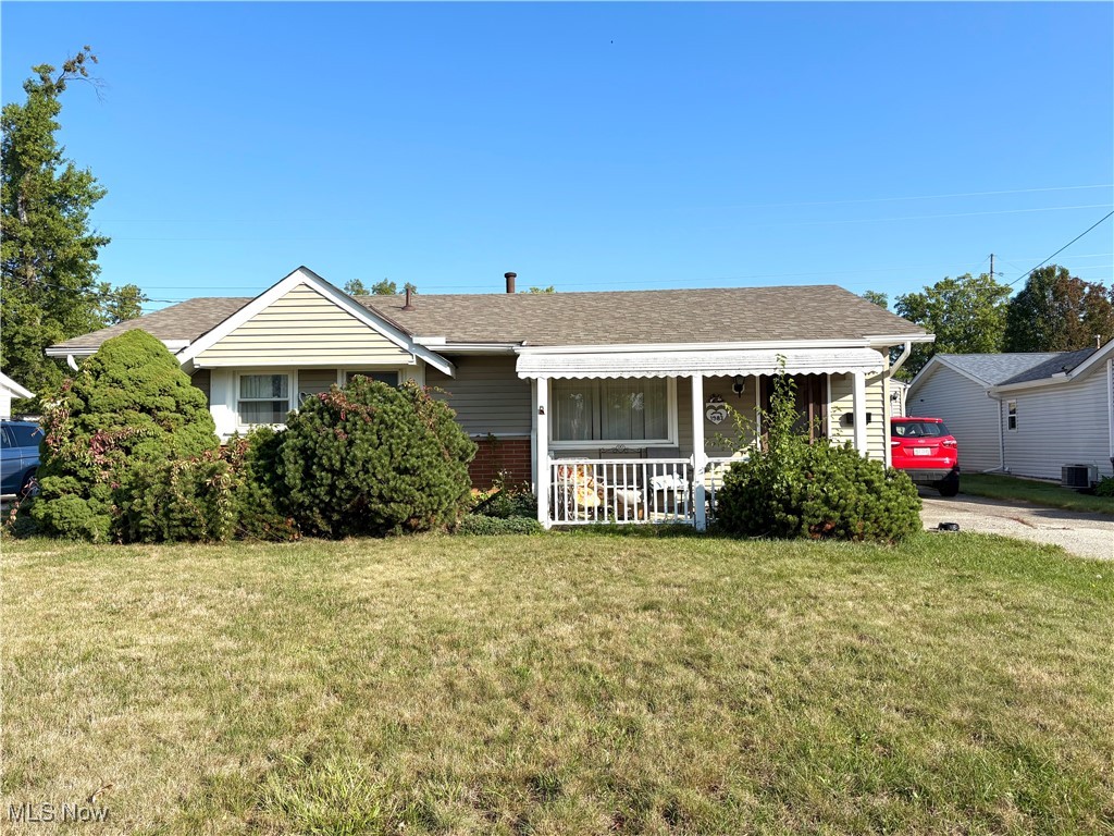 1983 E 37th Street Lorain OH 44055