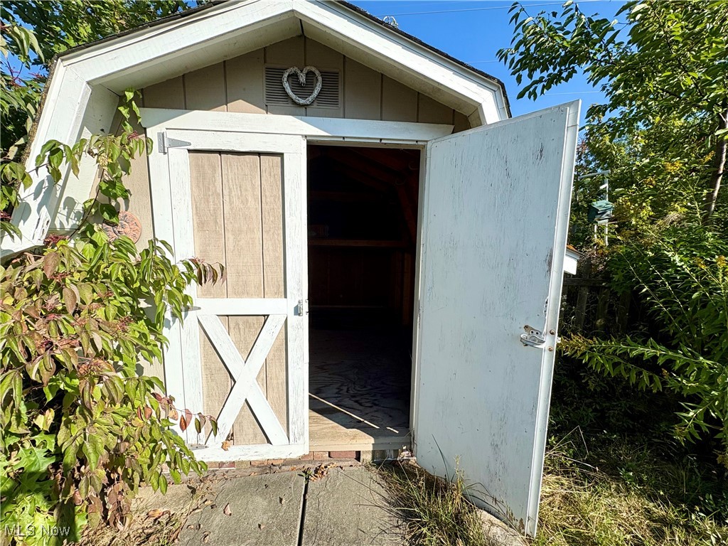 1983 E 37th Street Lorain OH 44055