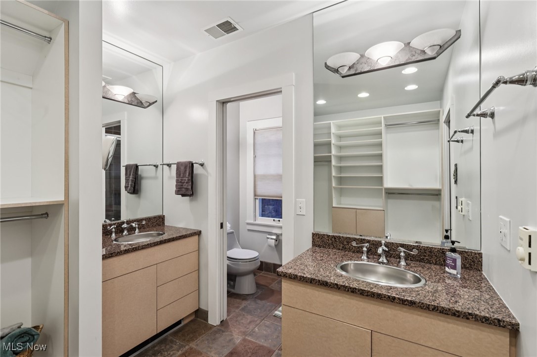 2334 Roxboro Road Cleveland Heights OH 44106