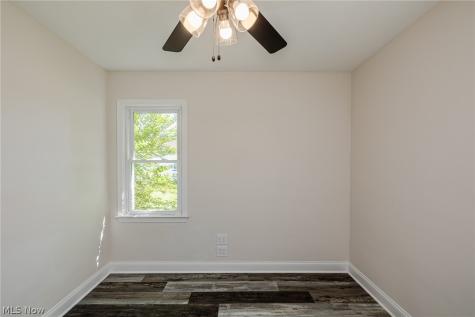 5915 Gerald Avenue Parma OH 44129