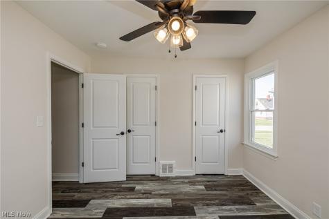 5915 Gerald Avenue Parma OH 44129