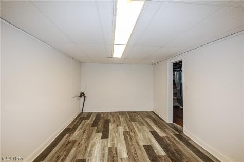 5915 Gerald Avenue Parma OH 44129