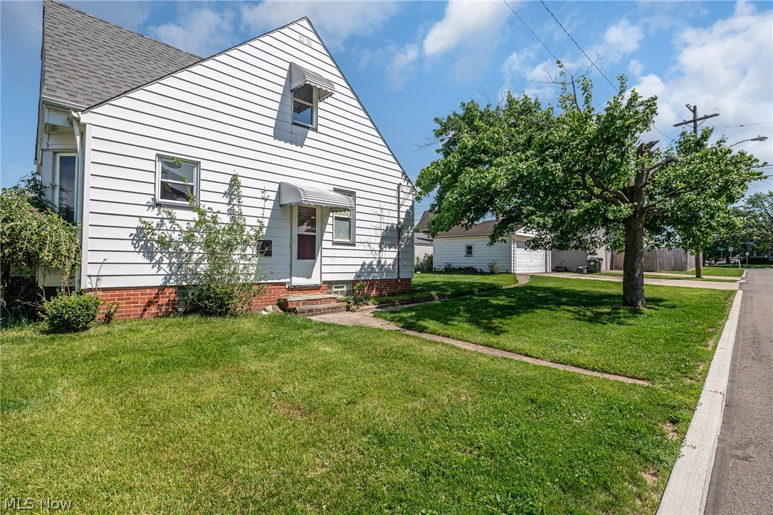 5915 Gerald Avenue Parma OH 44129