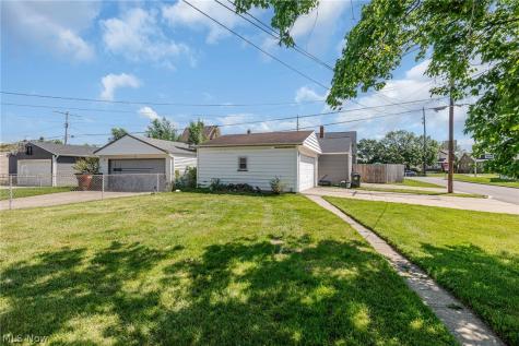 5915 Gerald Avenue Parma OH 44129