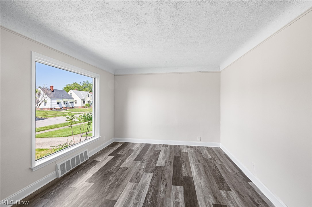 5915 Gerald Avenue Parma OH 44129