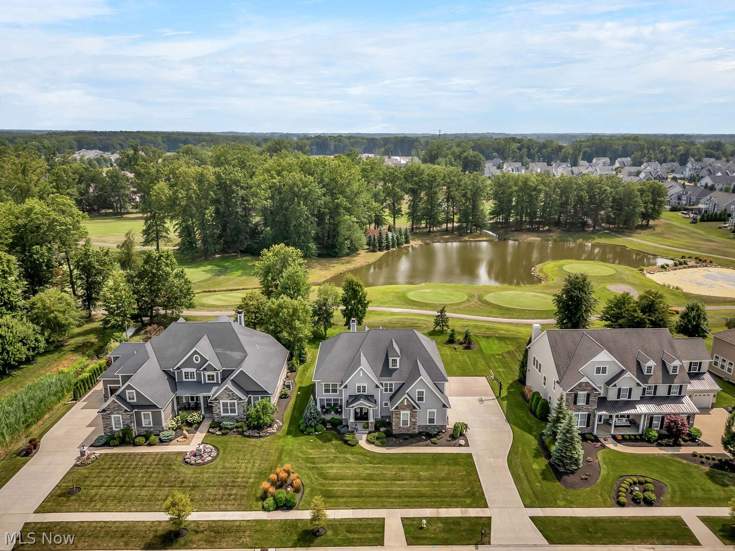 32525 English Turn Avon Lake OH 44012