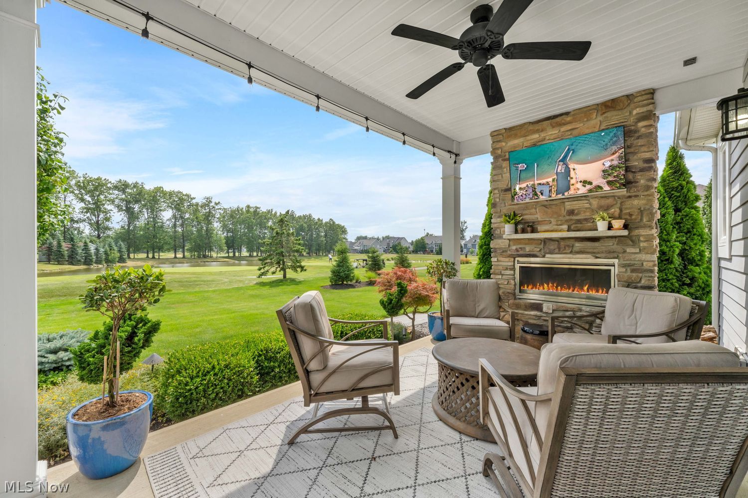 32525 English Turn Avon Lake OH 44012
