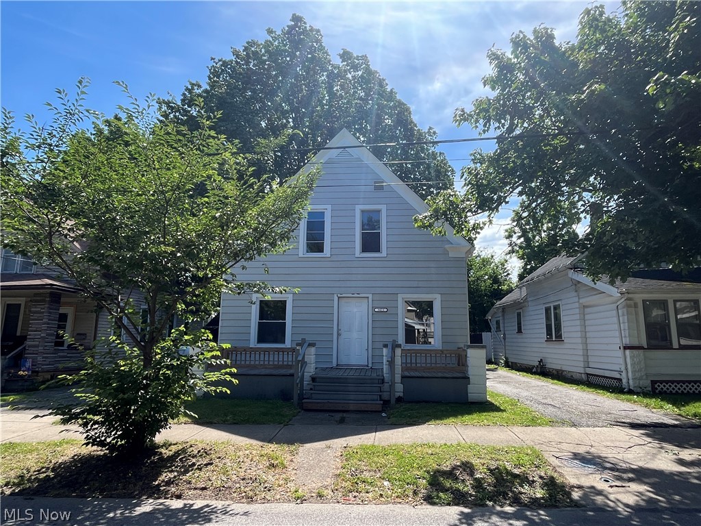 3421 W 60th Street Cleveland OH 44102