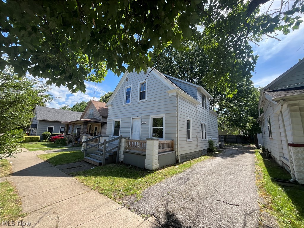3421 W 60th Street Cleveland OH 44102
