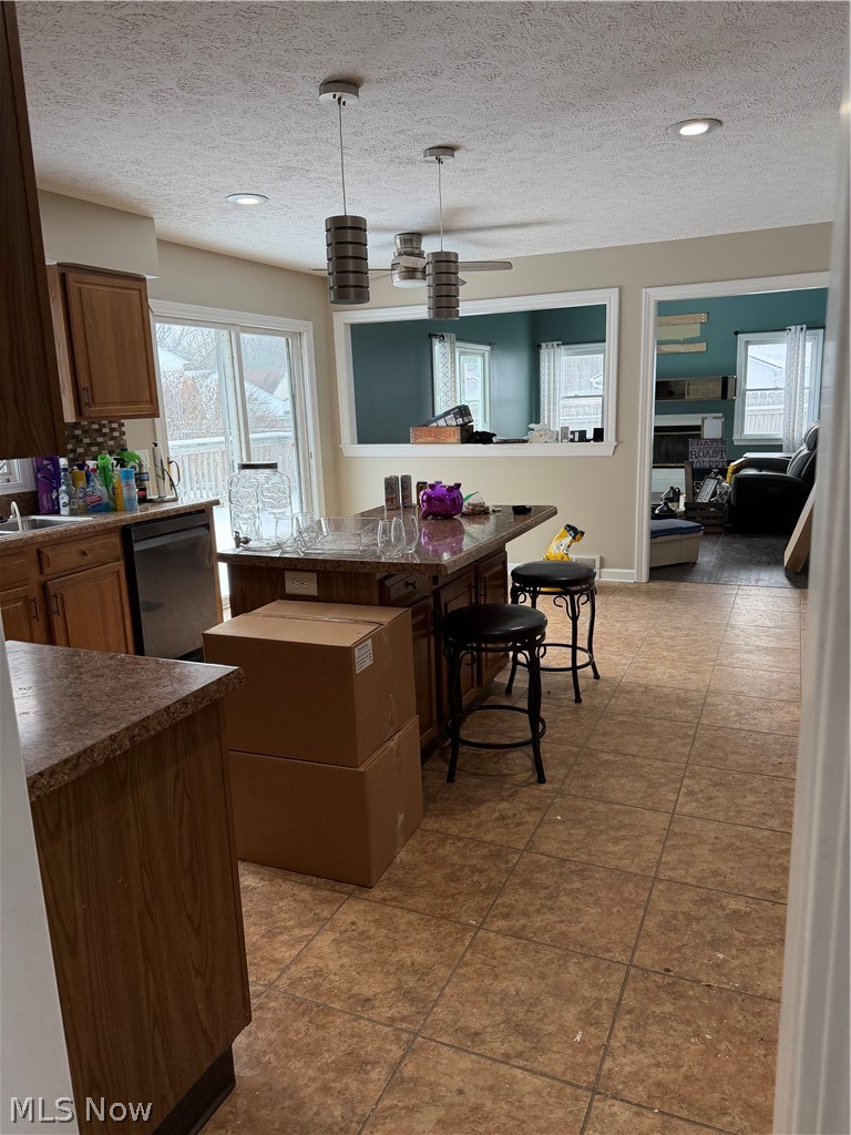 749 Regina Drive Vermilion OH 44089