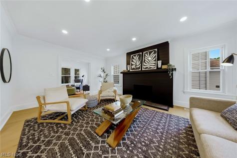 3244 Redwood Road Cleveland Heights OH 44118