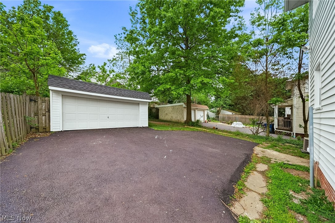 3244 Redwood Road Cleveland Heights OH 44118