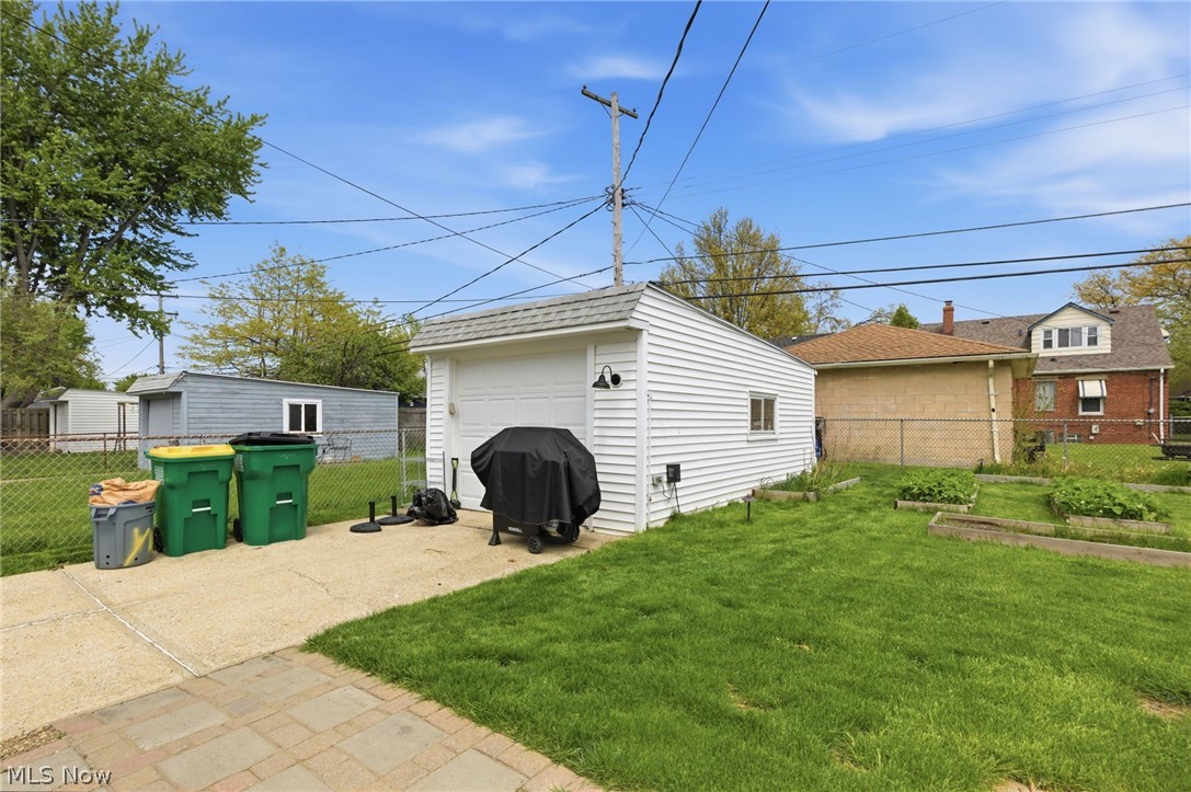 419 E 326th Street Willowick OH 44095