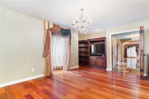 6205 Bertram Avenue NW Canton OH 44718