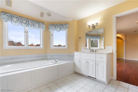 6205 Bertram Avenue NW Canton OH 44718