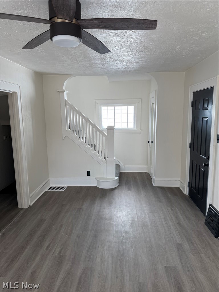 2458 East Avenue Akron OH 44314