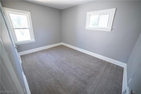 1315 S Belvoir Boulevard South Euclid OH 44121