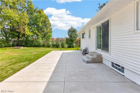 8247 Fairlane Drive Macedonia OH 44056