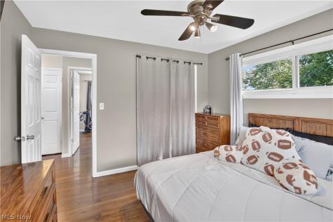 8247 Fairlane Drive Macedonia OH 44056