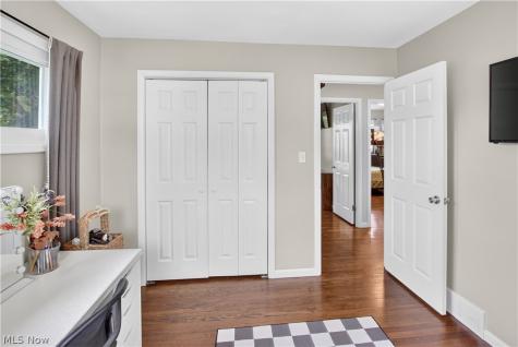 8247 Fairlane Drive Macedonia OH 44056