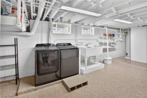 8247 Fairlane Drive Macedonia OH 44056