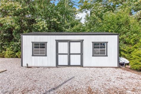 8247 Fairlane Drive Macedonia OH 44056