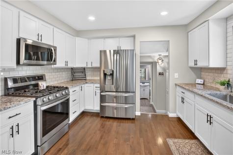 8247 Fairlane Drive Macedonia OH 44056