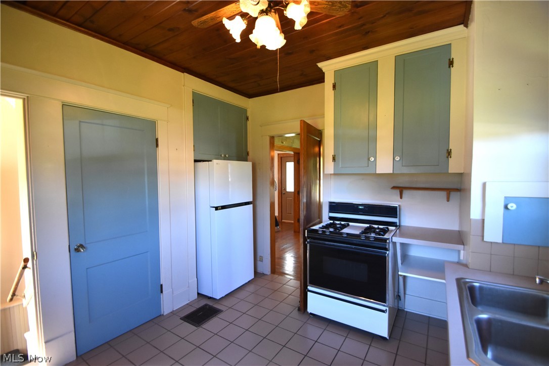 774 N Main Street Poland OH 44514