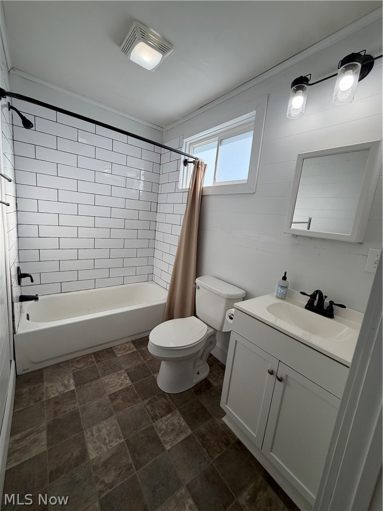 1049 S Luck Avenue Zanesville OH 43701