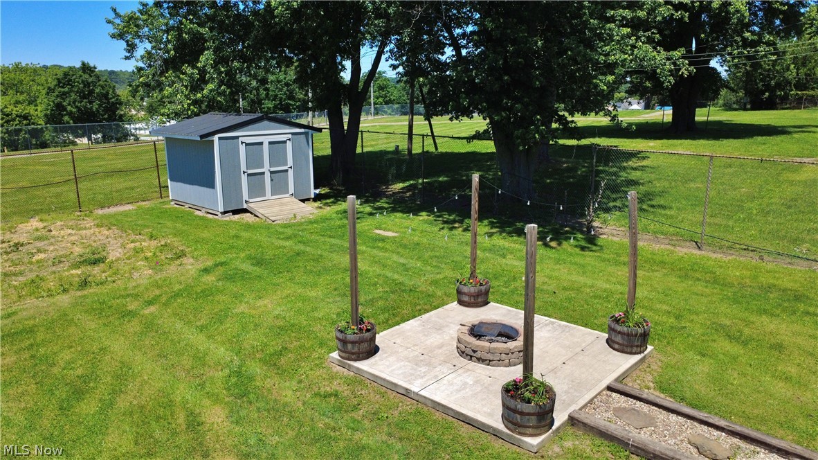 1049 S Luck Avenue Zanesville OH 43701