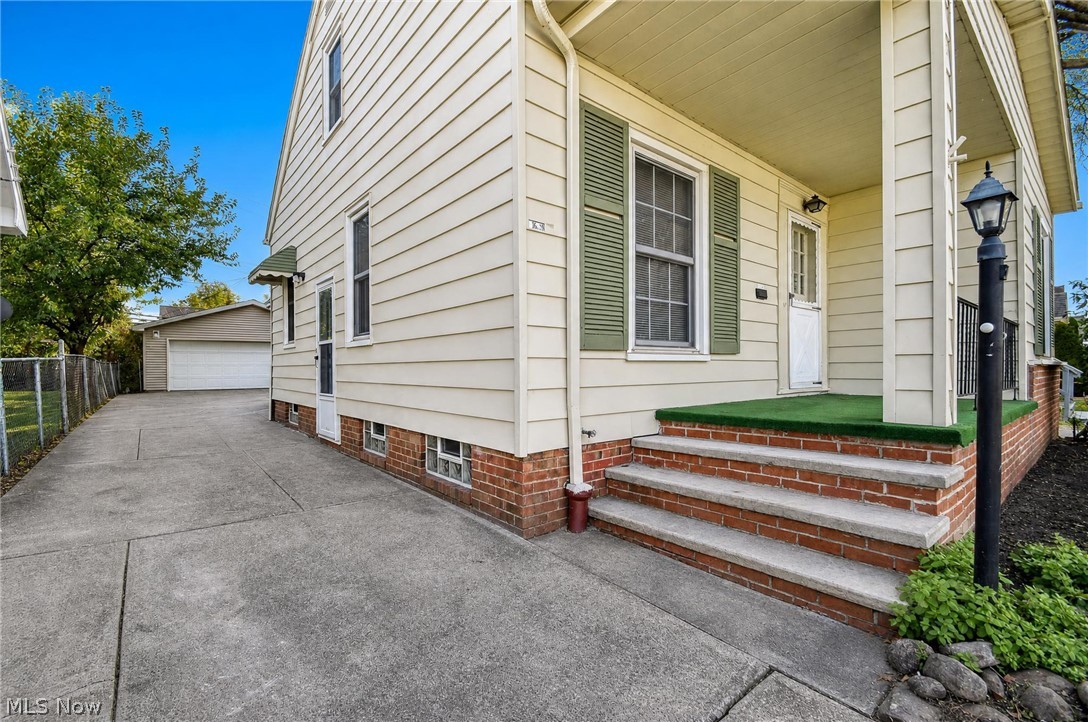 20430 Tracy Avenue Euclid OH 44123
