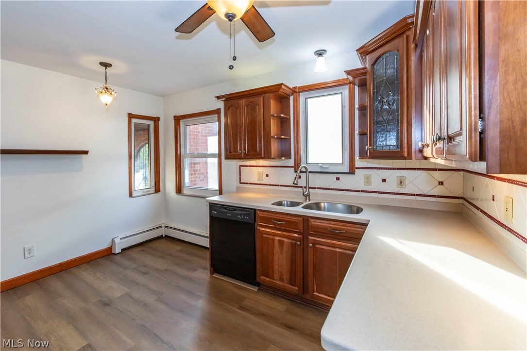 16936 Woodbury Avenue Cleveland OH 44135