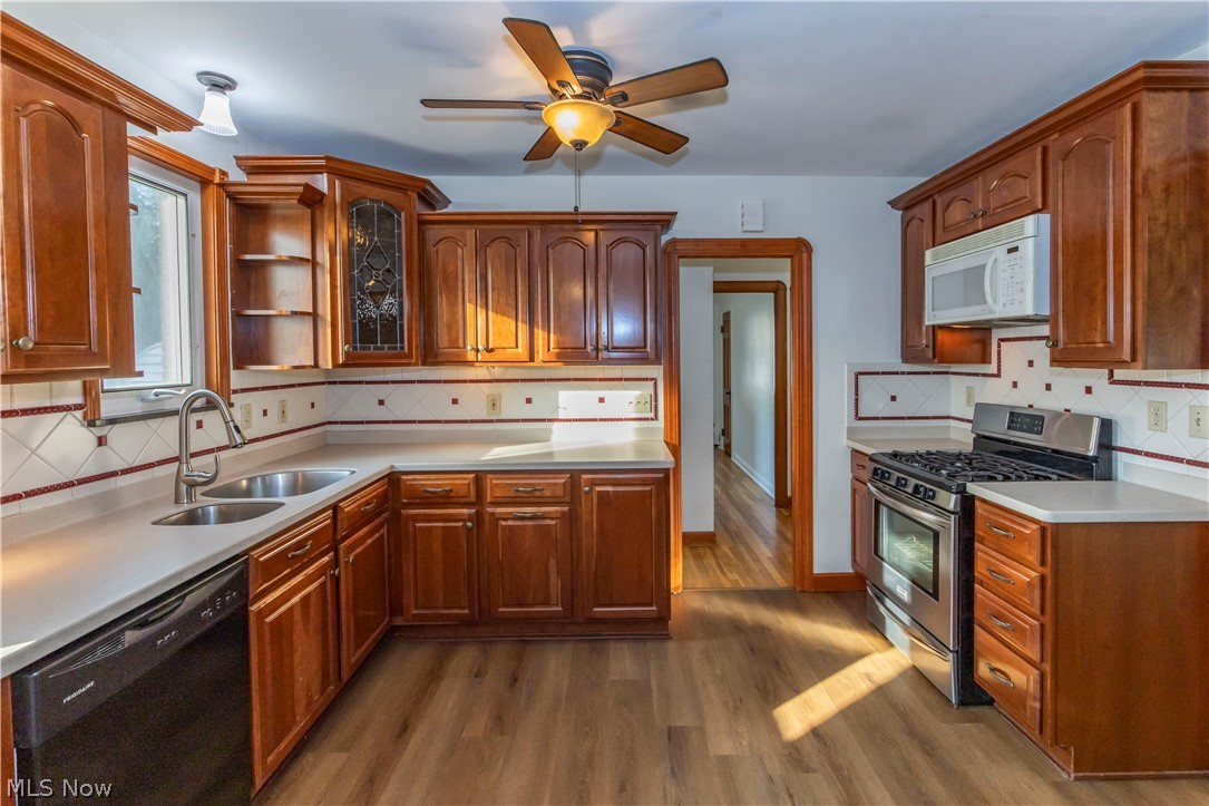 16936 Woodbury Avenue Cleveland OH 44135