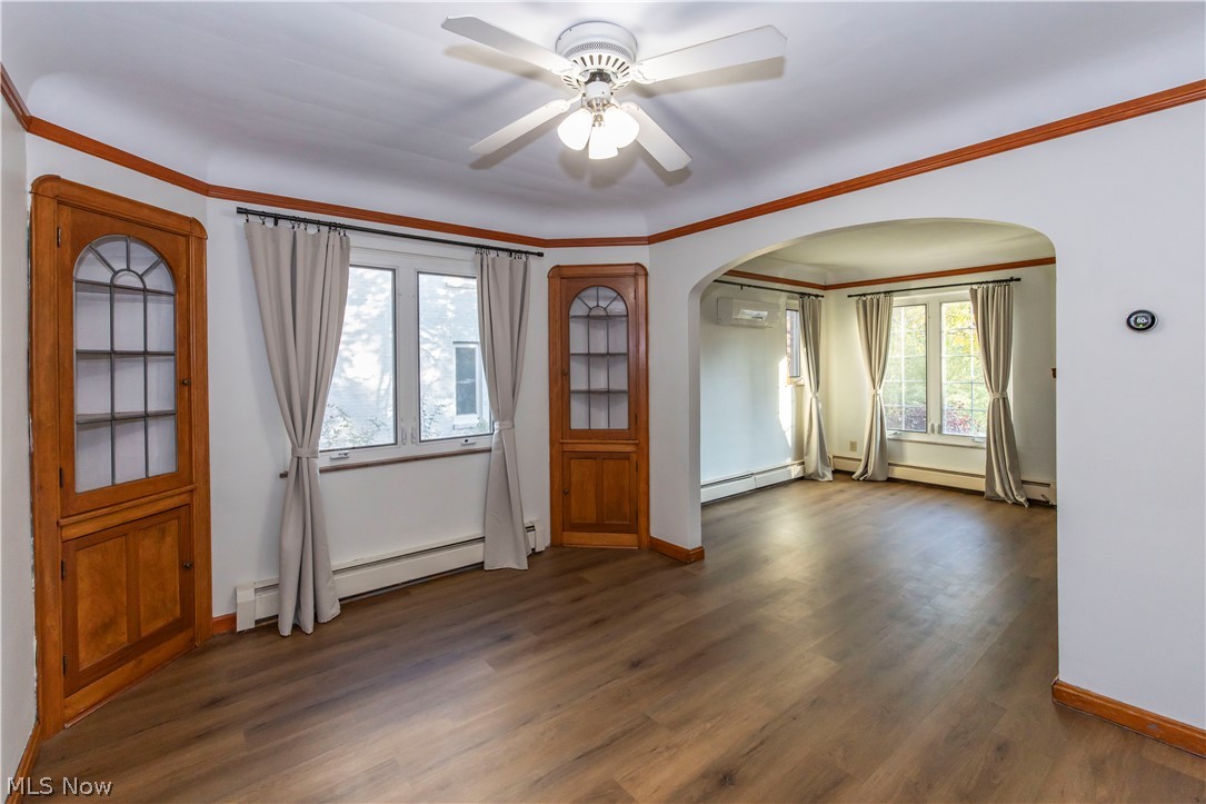 16936 Woodbury Avenue Cleveland OH 44135