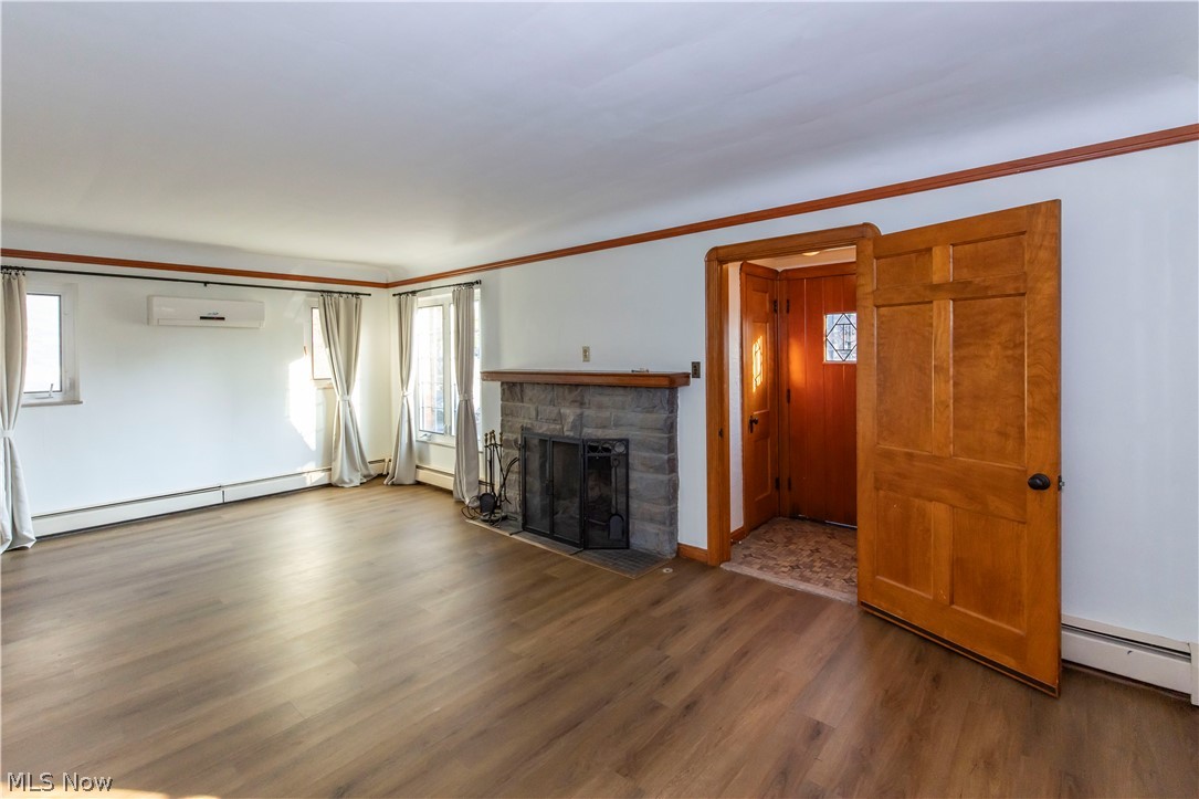 16936 Woodbury Avenue Cleveland OH 44135