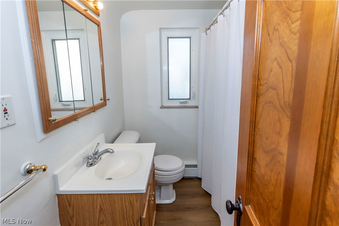 16936 Woodbury Avenue Cleveland OH 44135