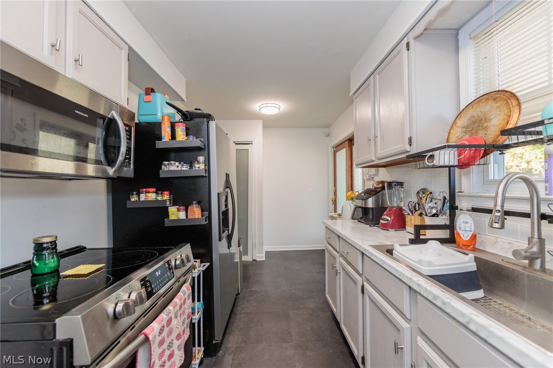 2449 E 38th Street Lorain OH 44055
