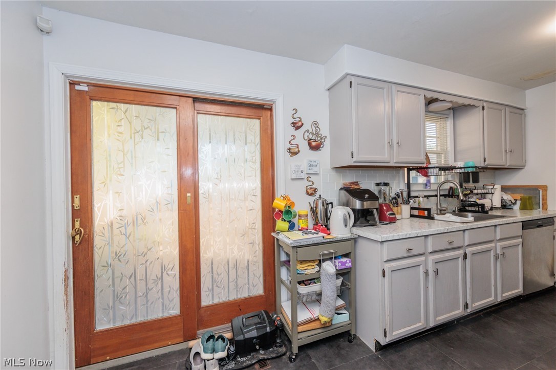 2449 E 38th Street Lorain OH 44055