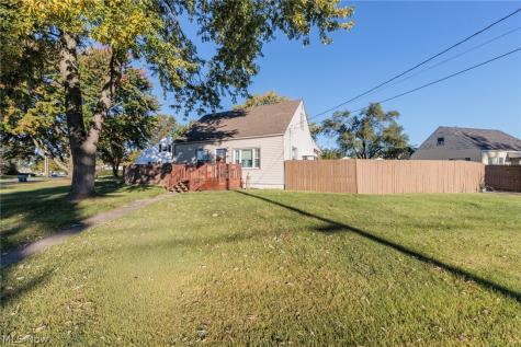 2449 E 38th Street Lorain OH 44055