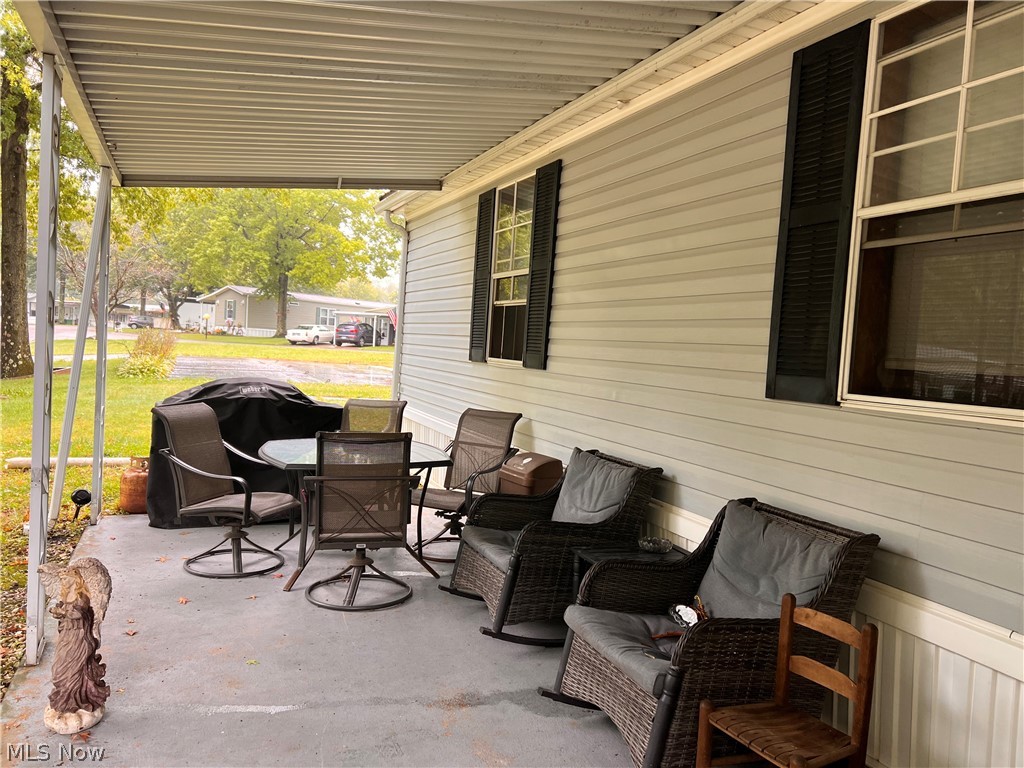 1931 Campground Road Wellsville OH 43968