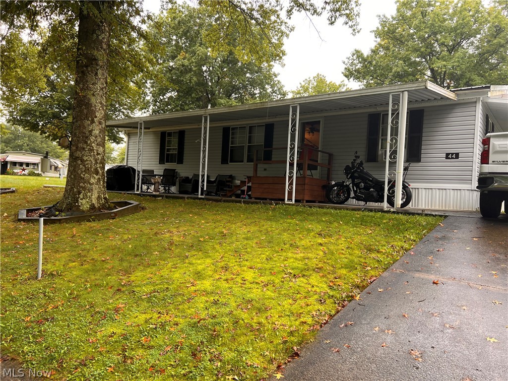 1931 Campground Road Wellsville OH 43968