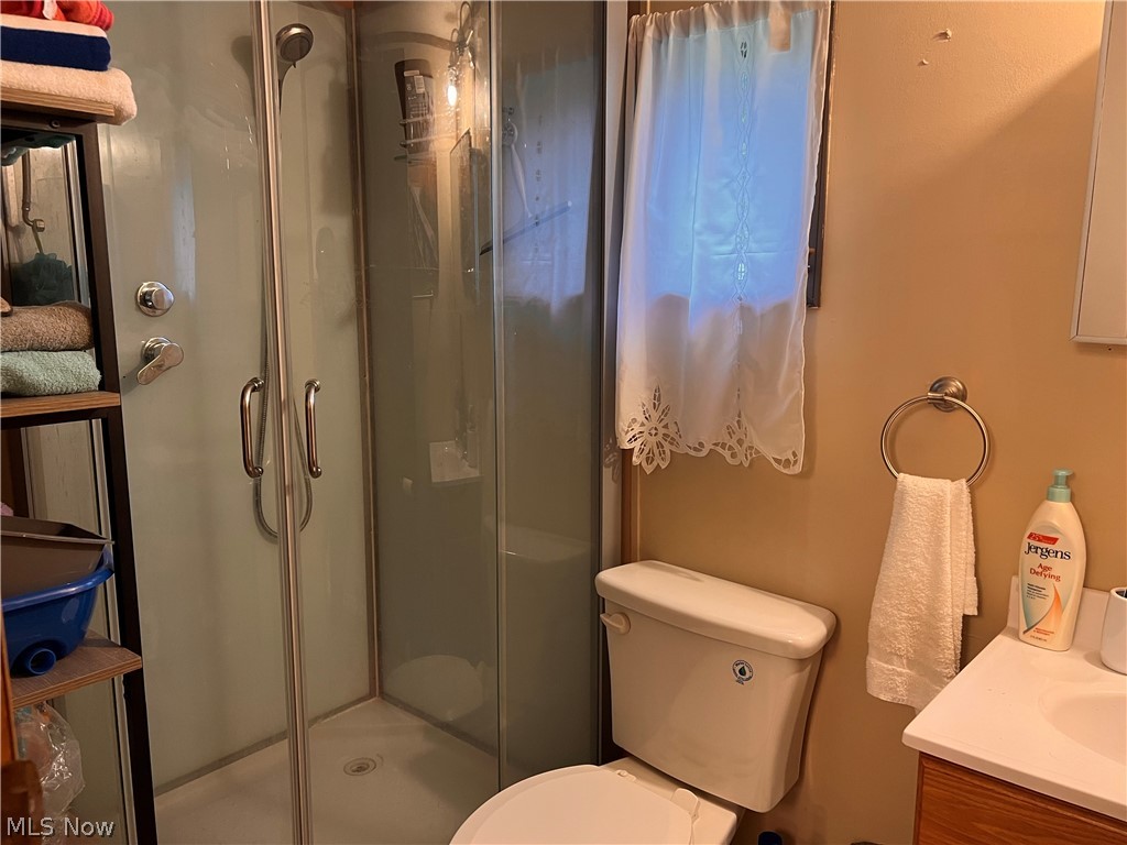 1931 Campground Road Wellsville OH 43968