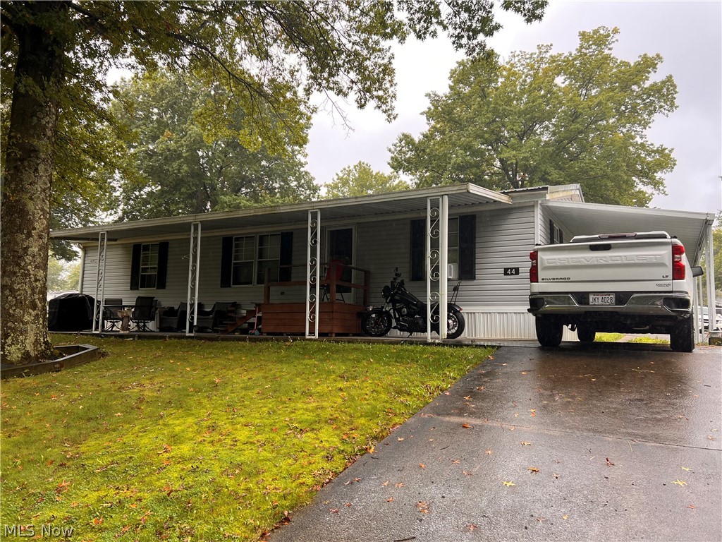 1931 Campground Road Wellsville OH 43968
